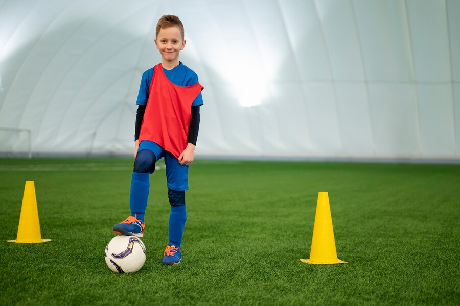 Futebol Infantil: Como Escolher o Equipamento Certo para Pequenos Craques