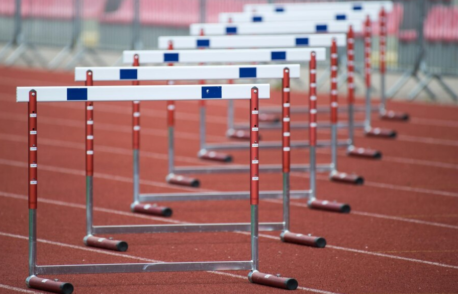 Como melhorar a performance no atletismo com os equipamentos certos?