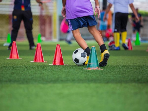 Em busca do gol perfeito: quais materiais vão aumentar a qualidade do seu treino de futebol?