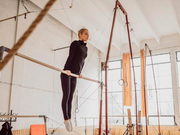 Quais equipamentos são essenciais para ginástica básica e olímpica?