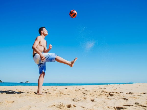Como se preparar adequadamente para jogar futevôlei?